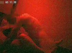 Pornó videó vonzó vé ...