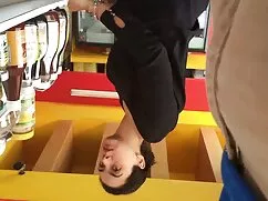 Szexi női barna hajú ...