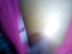 Egy férfi obszcén ta ...