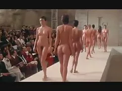 Pornó videó egy ázsi ...